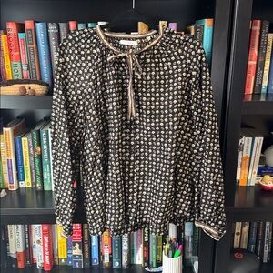 Doen Black and Cream Blouse